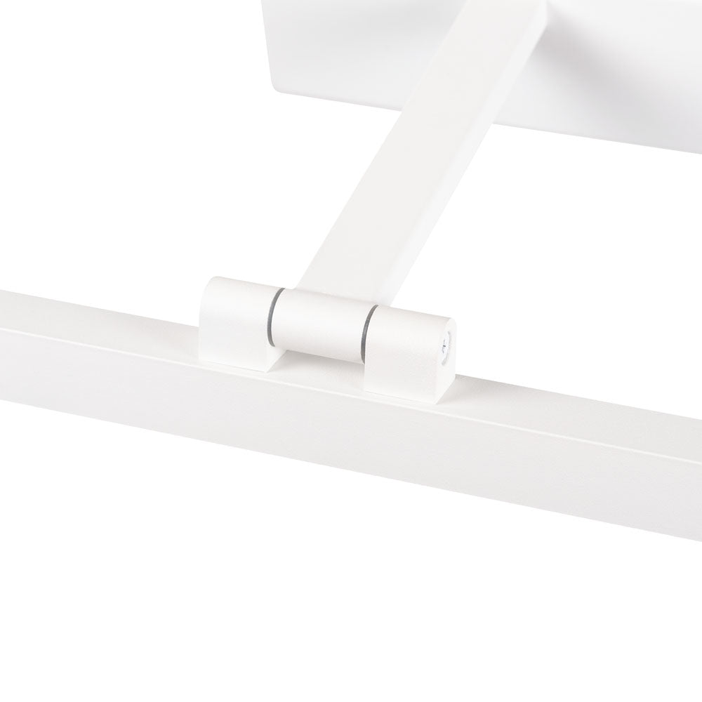 Lampa Wally Erste 14W - lumina rece 6000K aprinsa deasupra oglinzii mari in baie
