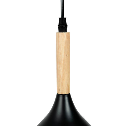 Detaliu soclu E27 și finisaj negru mat pendul Player Erste - compatibil bec Edison LED