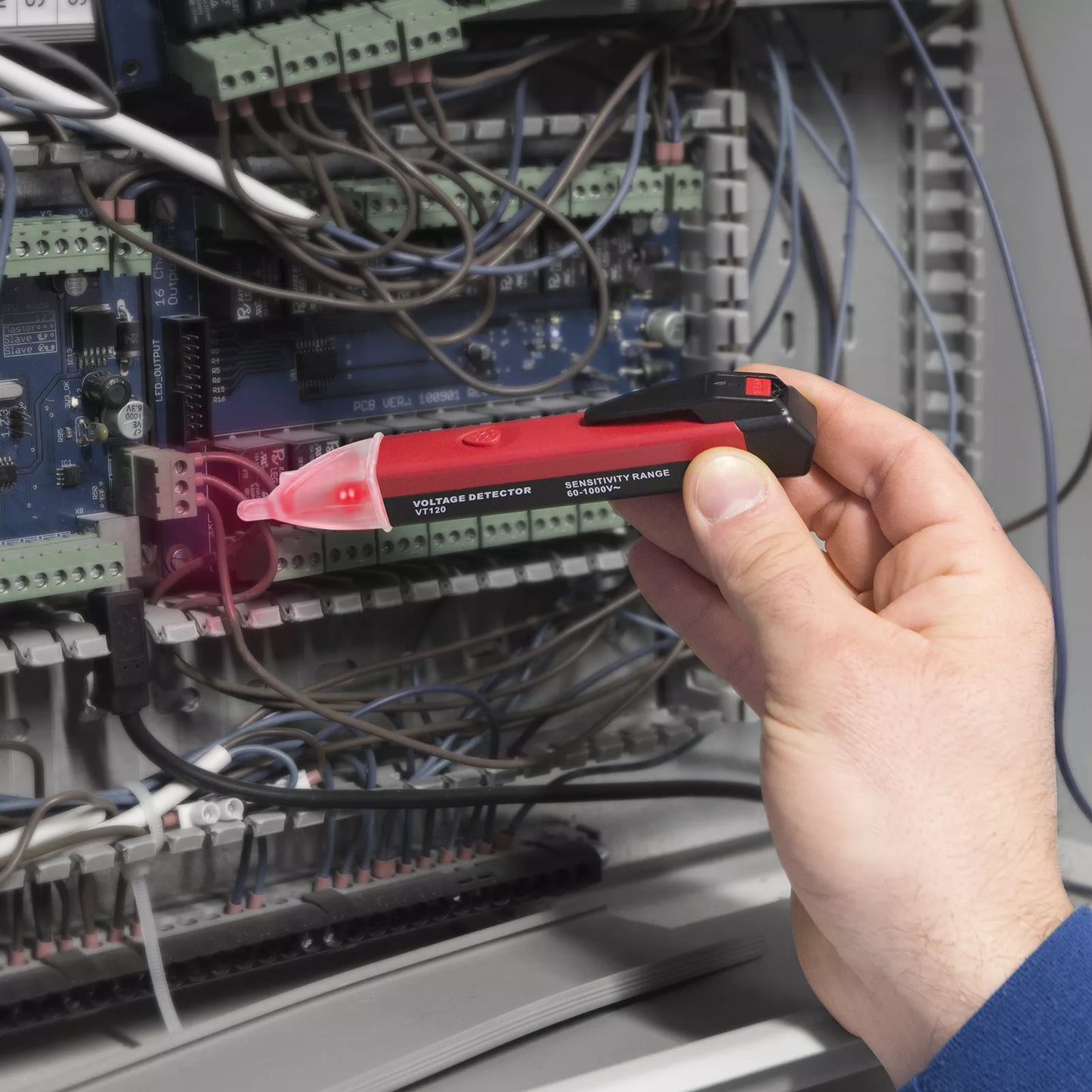 Detector de tensiune fara contact direct cu lumina LED Maxwell 25818