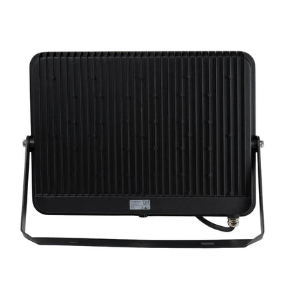 Proiector LED V2 Novelite 300W - instalat pe stalp industrial exterior