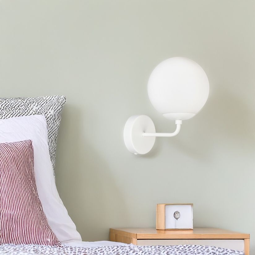 Aplică SEFORA AP1 W Klausen colecția Urban alb opal, lumină difuză odihnitoare, design minimalist
